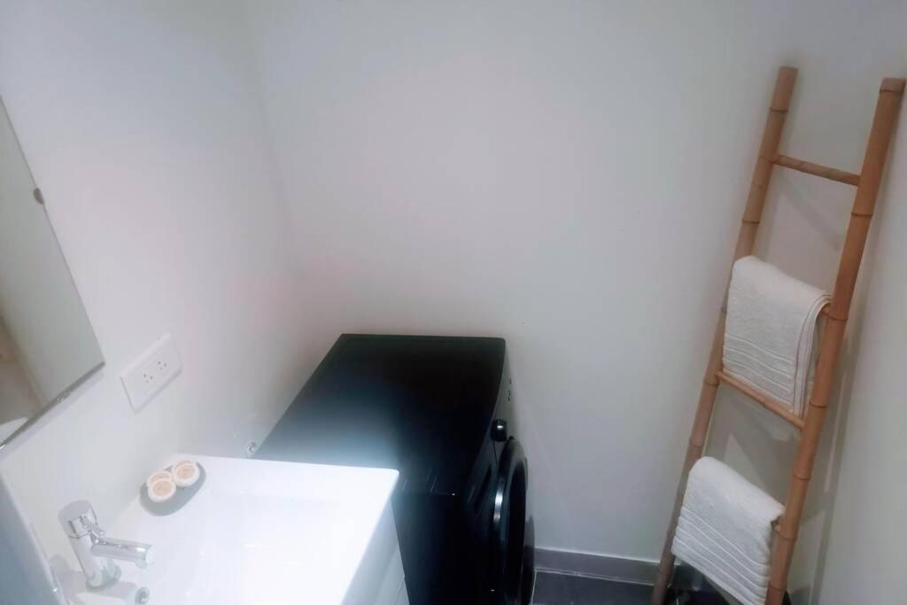4 Couchages Climatise Direct Plage Wifi Parking Antibes Luaran gambar